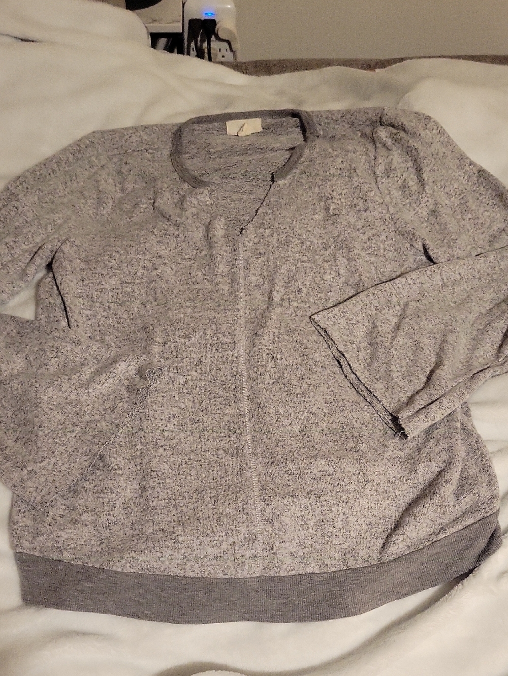 Cupio Women's Long Sleeve Heather Gray Pullover